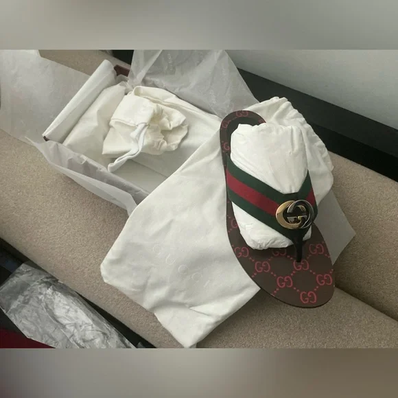 GUCCI INTERLOCKING GG KIKA THONG SANDALS RED GREEN WEB SZ 37 NEW - Picture 7 of 11